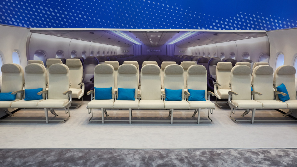 il nuovo airbus a380 presentato a aix 2015