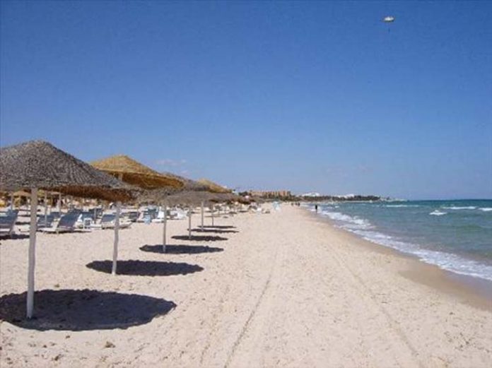 Spiagge deserte: l'effetto degli attacchi