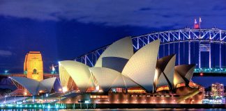 Opera House di Sidney, Australia, photo by Hai Linh Truong on wikimedia.org