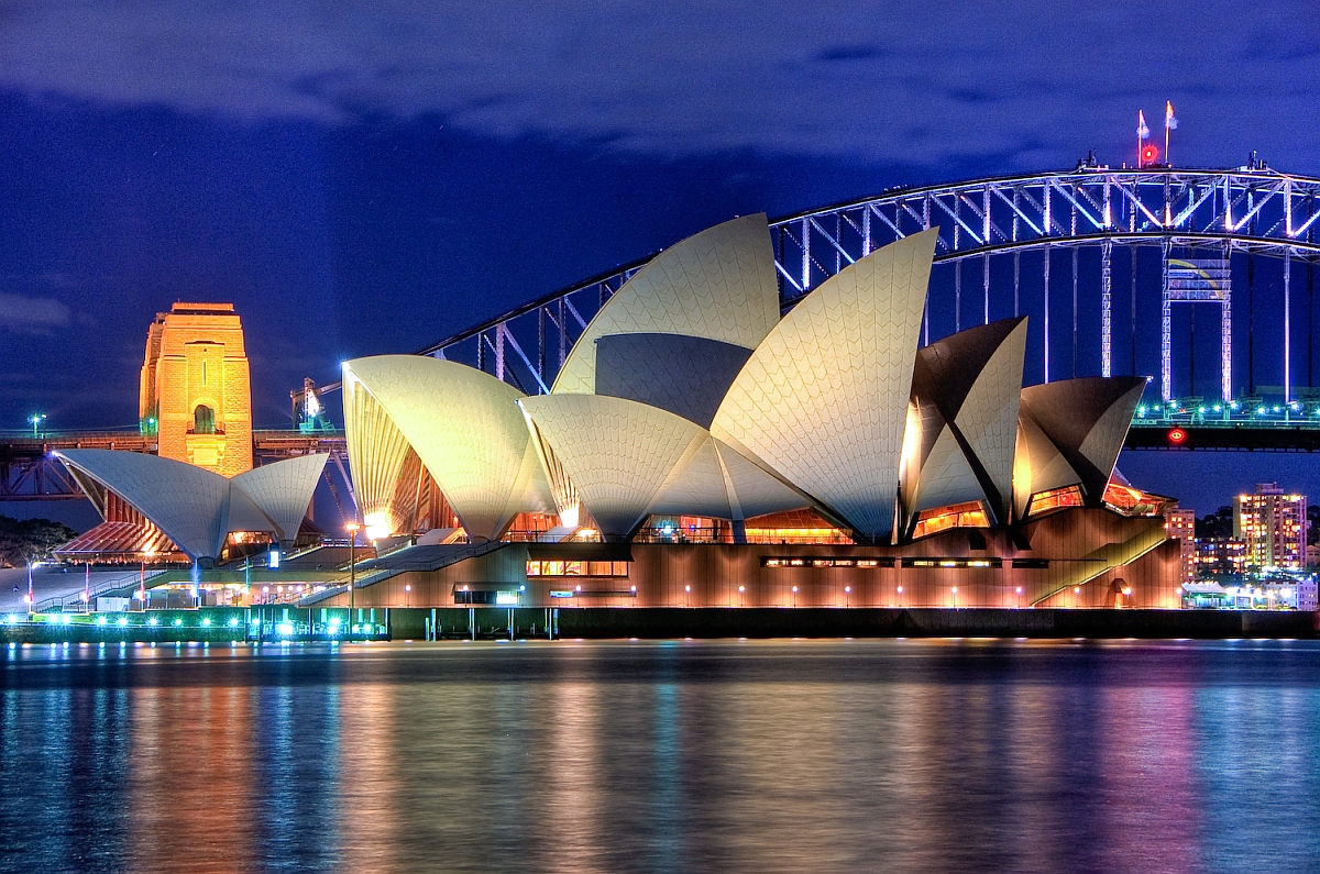 Opera House di Sidney, Australia, photo by Hai Linh Truong on wikimedia.org