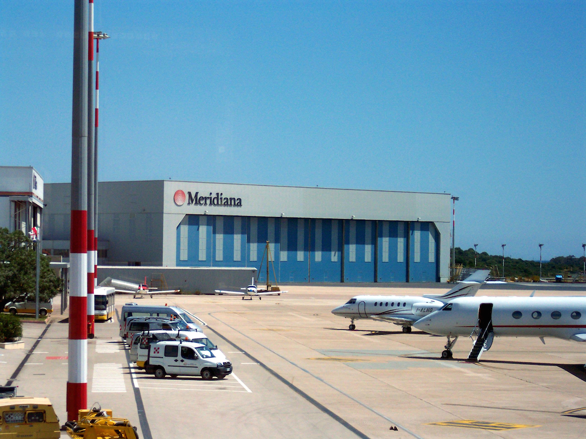 Aeroporto Olbia Costa Smeralda - Hangar Meridiana