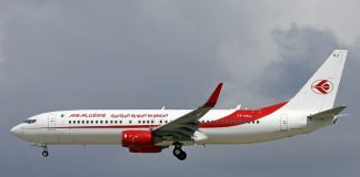 Un Boeing 737-800 di Air Algerie