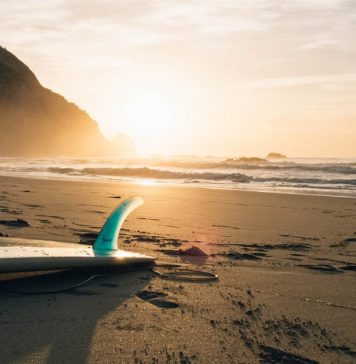 La Corea del Nord punta a sviluppare il surf turismo sulla costa est del Paese
