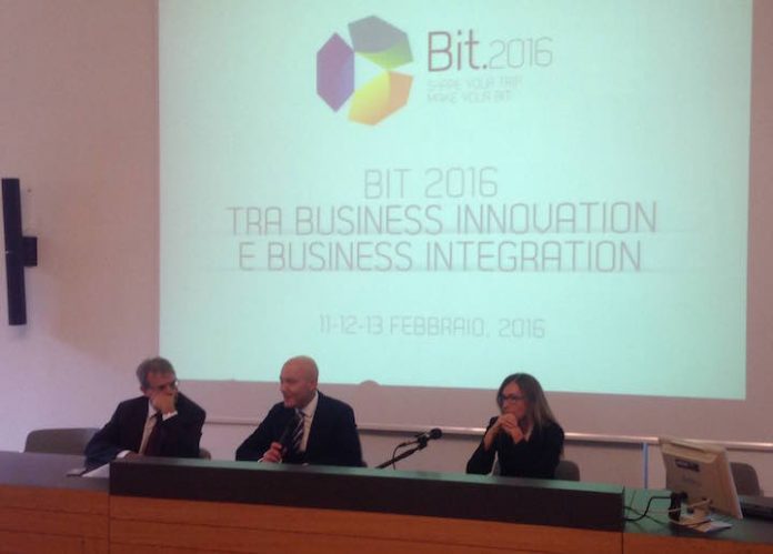 Da sinistra, Franco D'Alfonso, Corrado Peraboni e Cristina Tasselli alla presentazione di Bit 2016