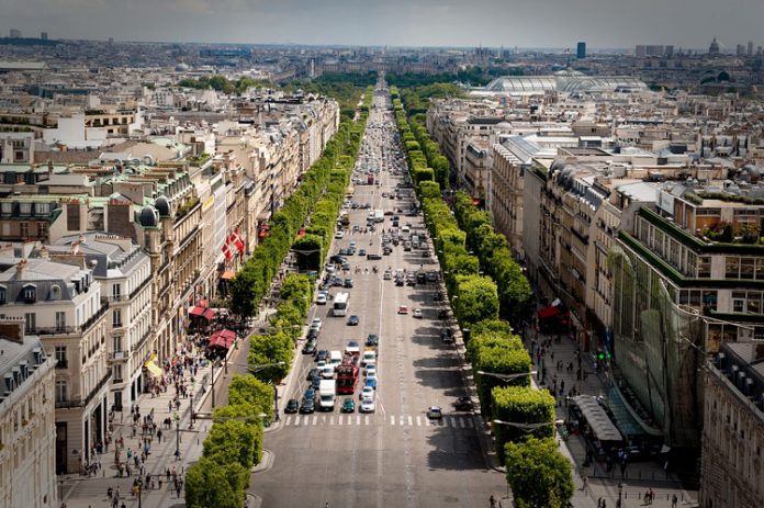 Champs-Elysées