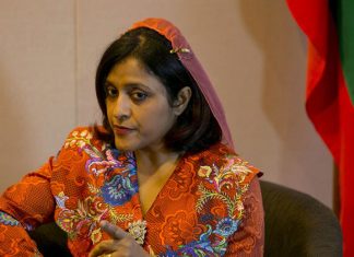 Il ministro per gli affari esteri delle Maldive, Dunya Maumoon (Fonte: AP)