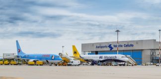 L?hangar Neos all'aeroporto di Verona.