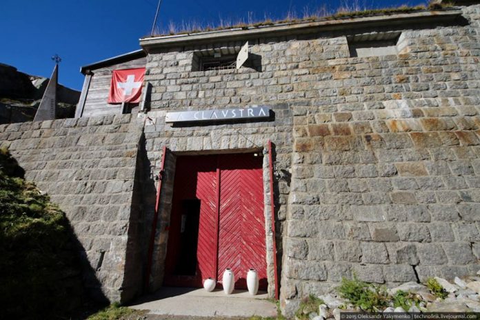 L'hotel La Claustra, Airolo (Svizzera), ricavato da un ex bunker