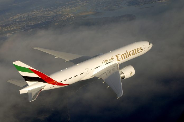 Un aereo Boeing 777-200LR di Emirates