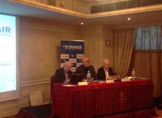 Da sinistra, John Alborante e David O'Brien di Ryanair
