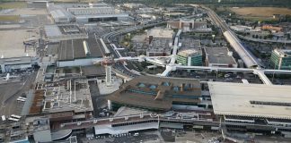 L'aeroporto di Fiumicino, Roma.