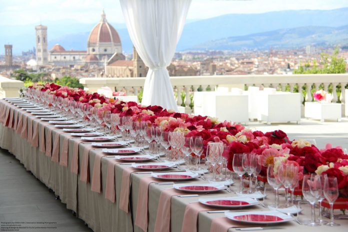 Toscana e Firenze capitali del wedding: nella foto, un allestimento a Villa La Vedetta