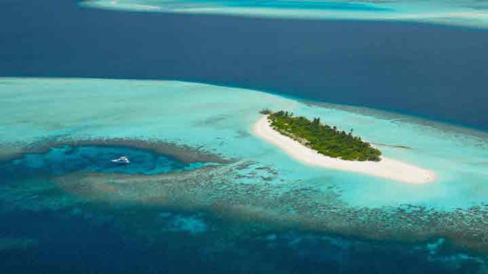 Four Seasons Private Island Maldives at Voavah