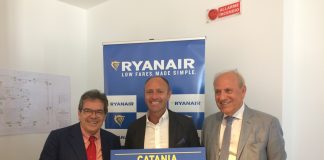 Da sinistra: Enzo Bianco, Sindaco di Catania; Kenny Jacobs, Chief Marketing Officer Ryanair; Salvatore Bonura, Presidente Sac