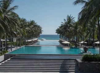 Four Seasons Hotels and Resorts The Nam Hai