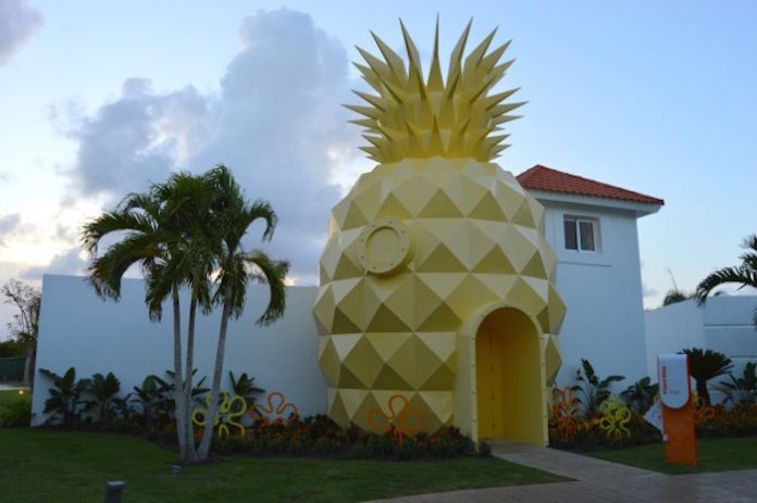 La Pineapple House