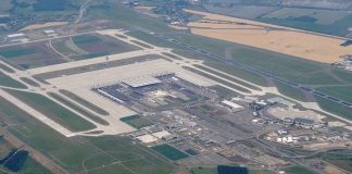 Foto aerea del BER Berlin Brandenburg Flughafen. Immagine Wikipedia