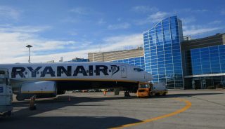 Da alcuni giorni Ryanair ha iniziato a cancellare un numero crescente di voli gi...