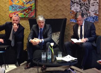 La presentazione di Gattinoni Travel Experience: da sinistra Alberto Albèri, Franco Gattinoni e Sergio Testi